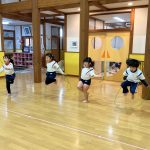 多い子は１００回以上跳ぶことができます。