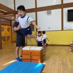 かっこよくジャンプしています。