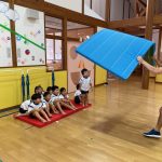 たくさん頑張ったので、最後はマットを使って遊びました。