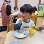 楽しく調理し、美味しくおやつをいただくことができました。