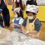 完成したおもちを丸めました。