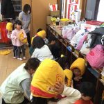 防災頭巾を被って避難しました。