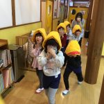 火災も発生したので、口元をふさいで避難しました。