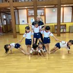 大人数の技もかっこ良く決まりました。