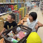 各々の役割を責任も持って果たし、無事に買い物を終えることができました。