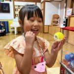 可愛い景品だったようで、とても嬉しそうにしていました。