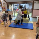 非常ベルの音を聞いて、避難の準備をしました。