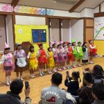 最後にみんなで「きみのこえ」という曲を歌いました。楽しみや不安な気持ちなど、様々な思いがあったと思いますが、子ども達は練習の成果を発揮し、素晴らしい発表会になりました。