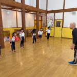 ボールをキャッチする練習をしました。