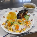 給食でちらし寿司を食べました。みんなの健やかな成長と健康を祈願することができました。