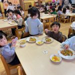 異年齢で給食を食べられることを、楽しみにしていました。
